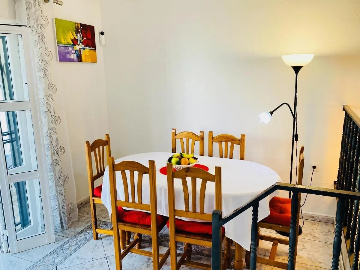 Sunshine Holiday House Costa Adeje  0*, Costa Adeje (Tenerife)