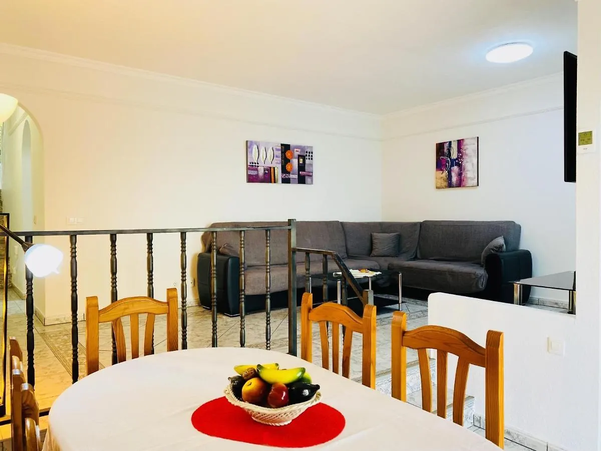 Sunshine Holiday House Costa Adeje  0*, Costa Adeje (Tenerife)